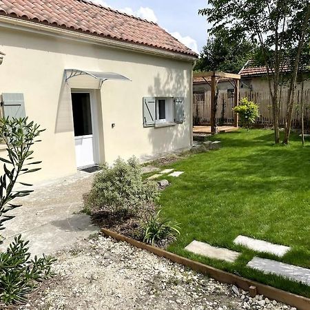 Petite Maison Avec Jardin Au Calme Floirac  Buitenkant foto