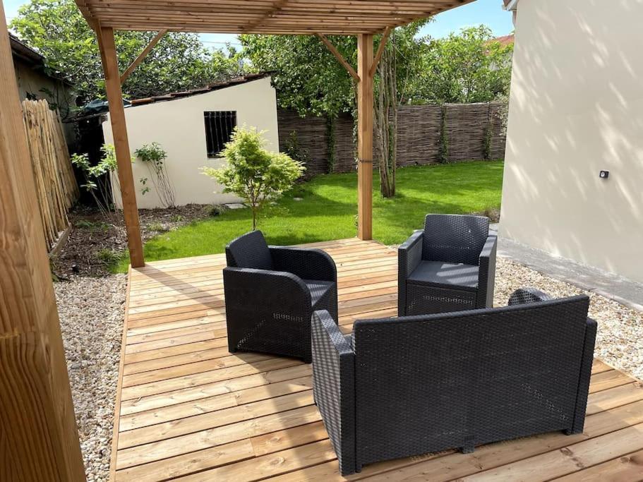 Petite Maison Avec Jardin Au Calme Floirac  Buitenkant foto